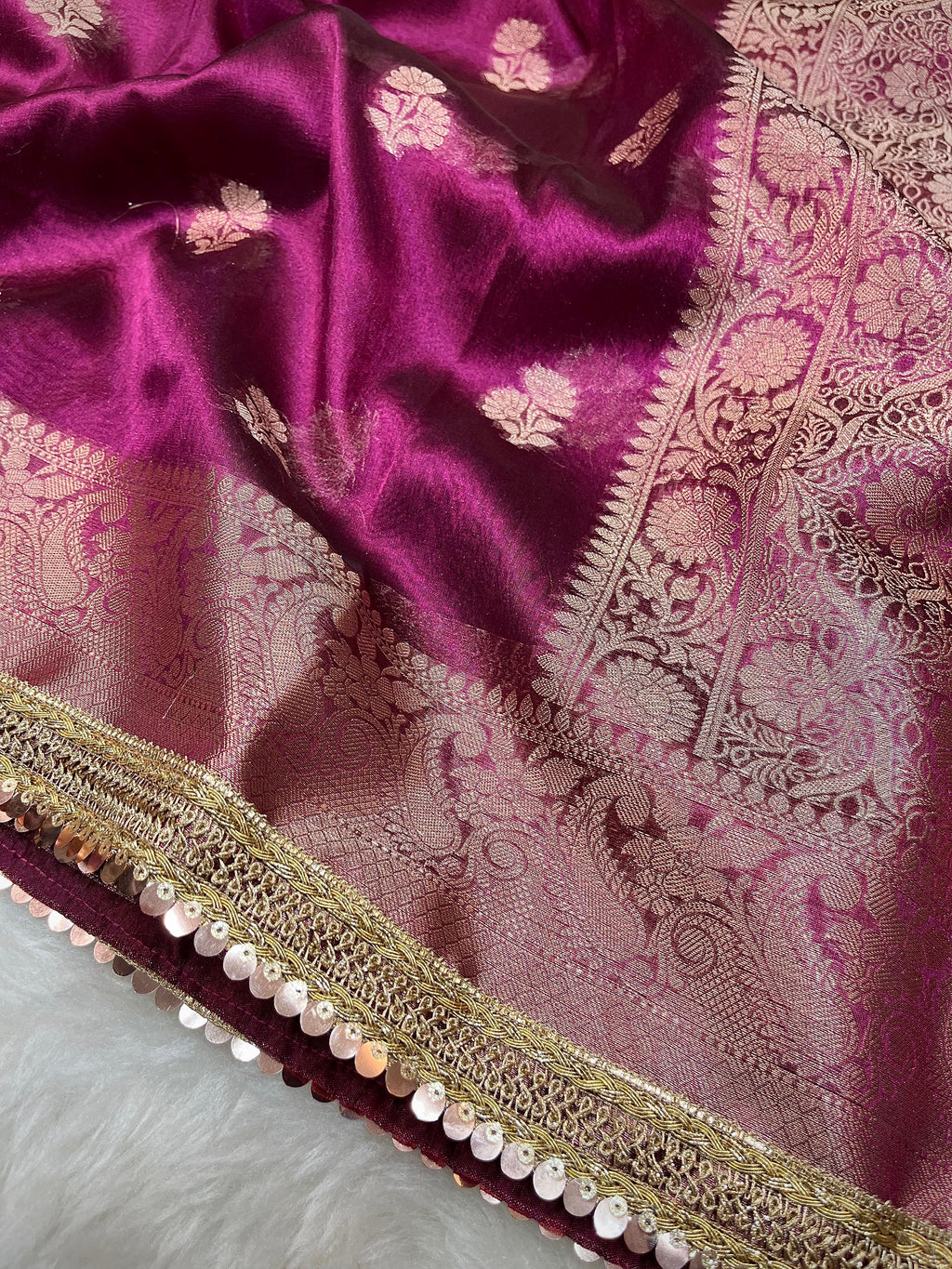 PREMIUM WINE SHADE DESIGNER TISSUE SILK BOOTI SAREE WITH LACE ATTACHED