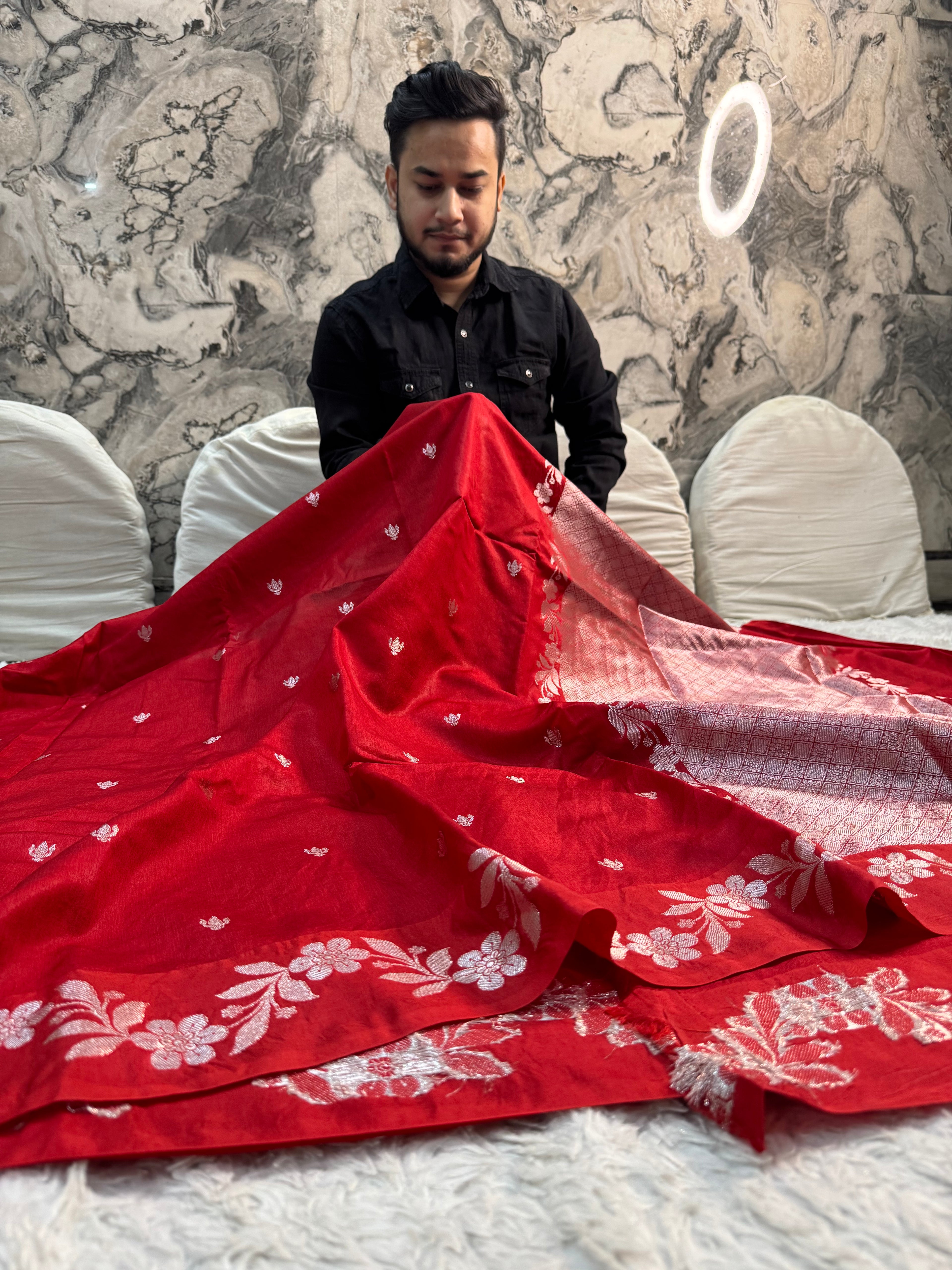 PREMIUM RED SHADE RAW MANGO SILK SAREE