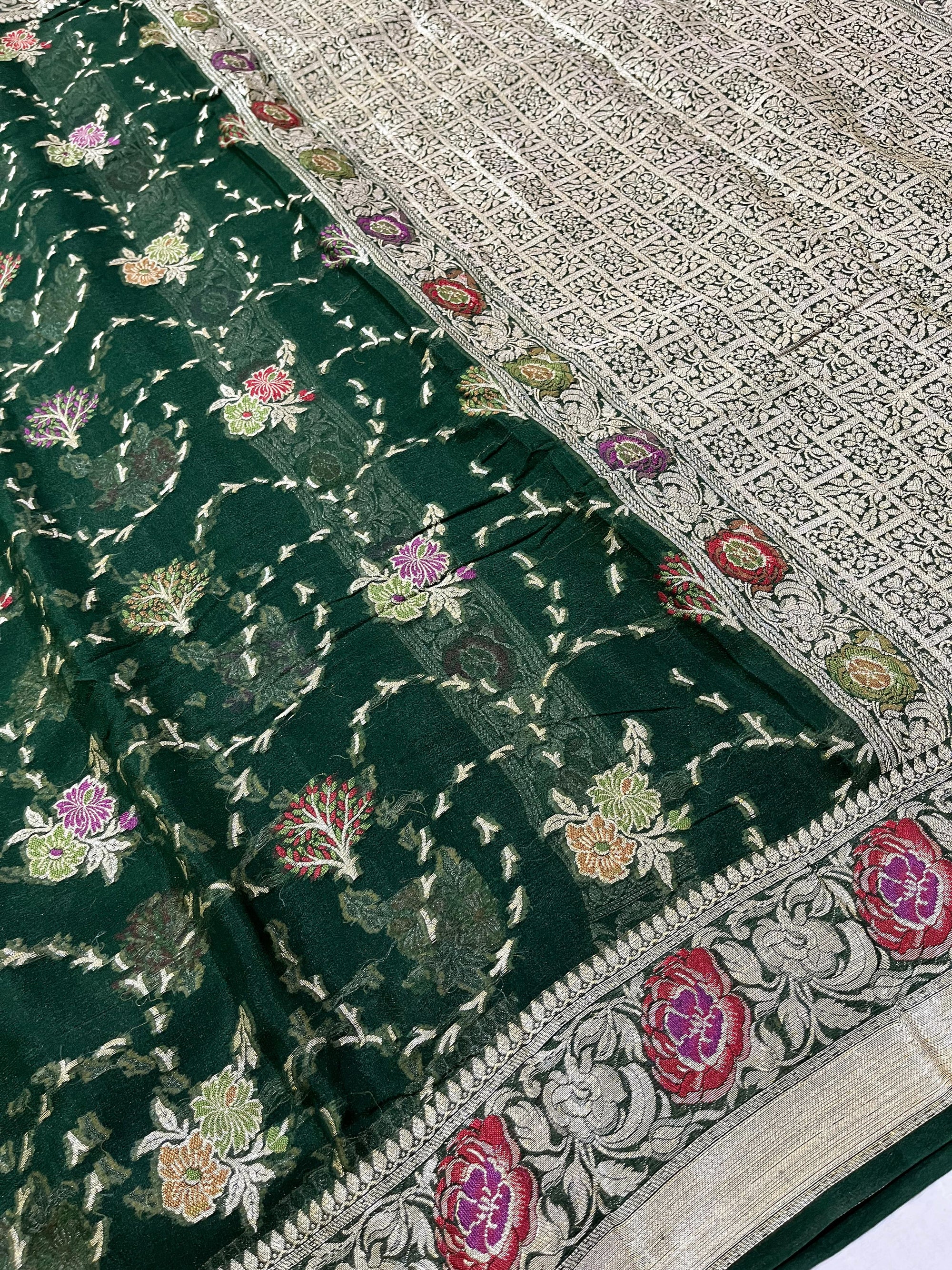 PREMIUM BOTTLE GREEN SHADE PURE KHADDI GEORGETTE SILK SAREE WITH BEAUTIFUL HAND-BRUSH