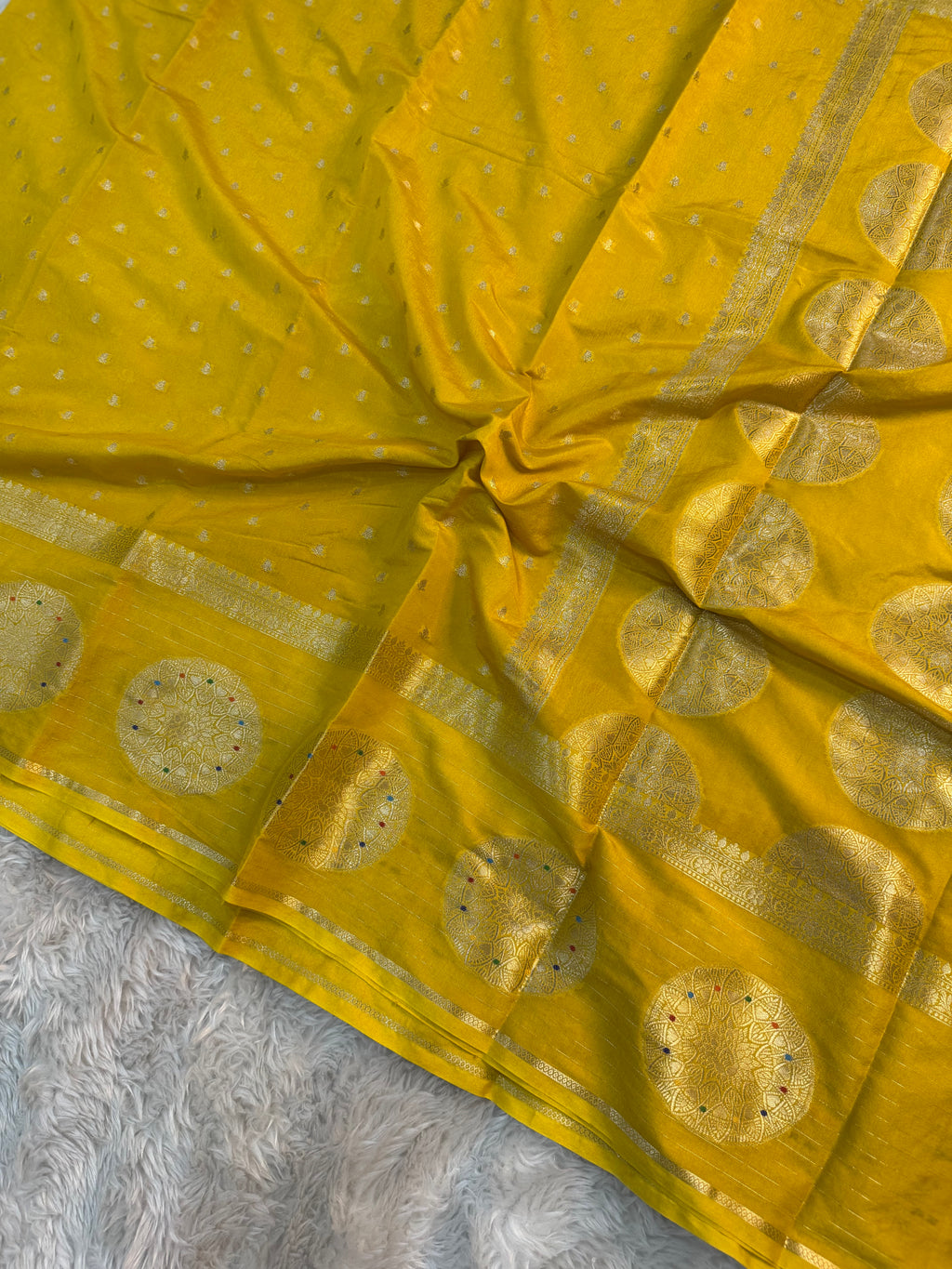 PREMIUM YELLOW SHADE CHINIYA SILK SAREE