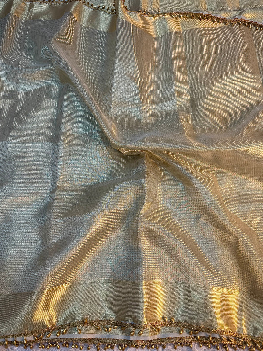 NAYANTARA MA’AM INSPIRED KANJIVERAM TISSUE SILK SAREE WITH LACE ATTACHED
