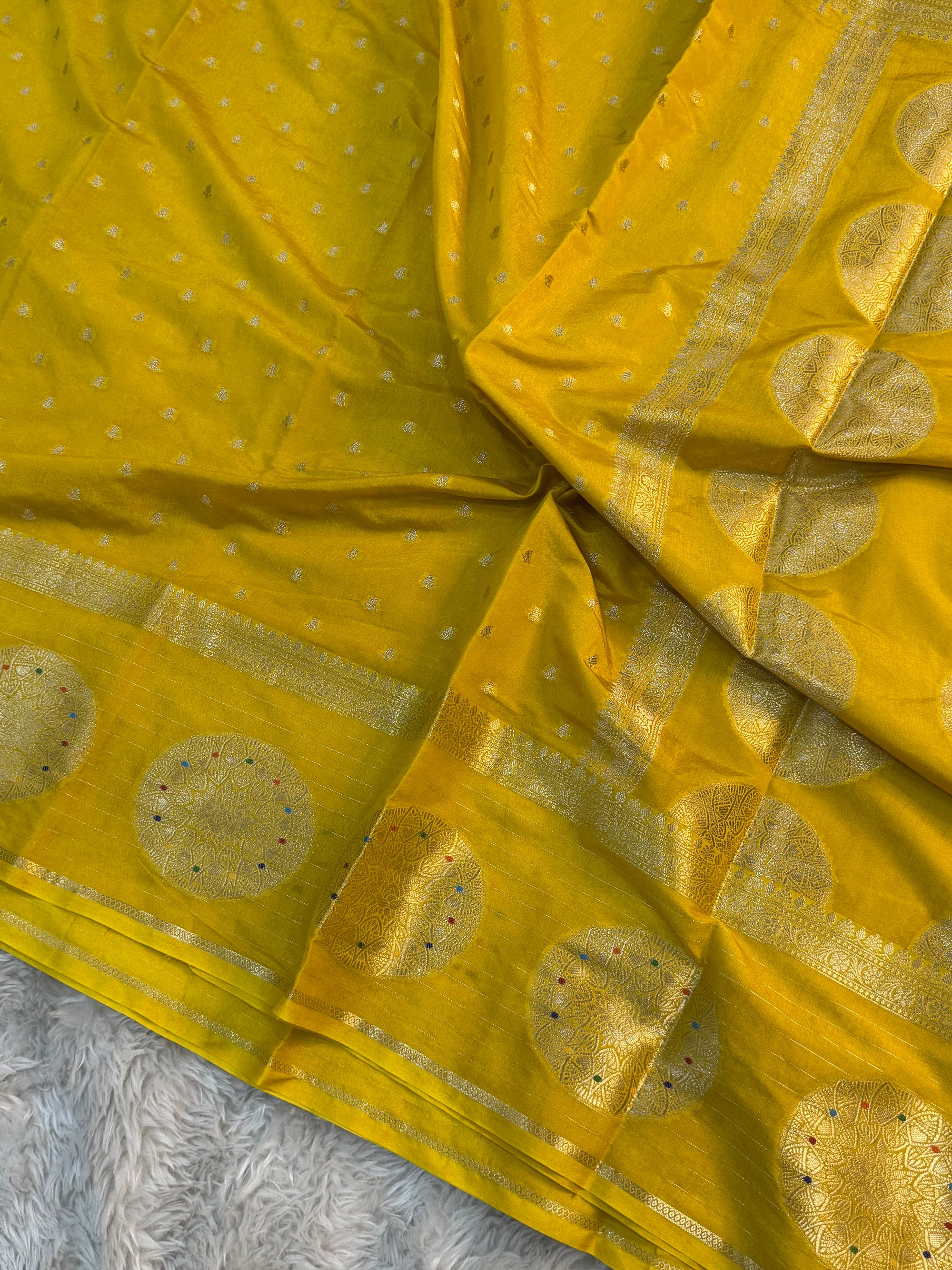 PREMIUM YELLOW SHADE CHINIYA SILK SAREE