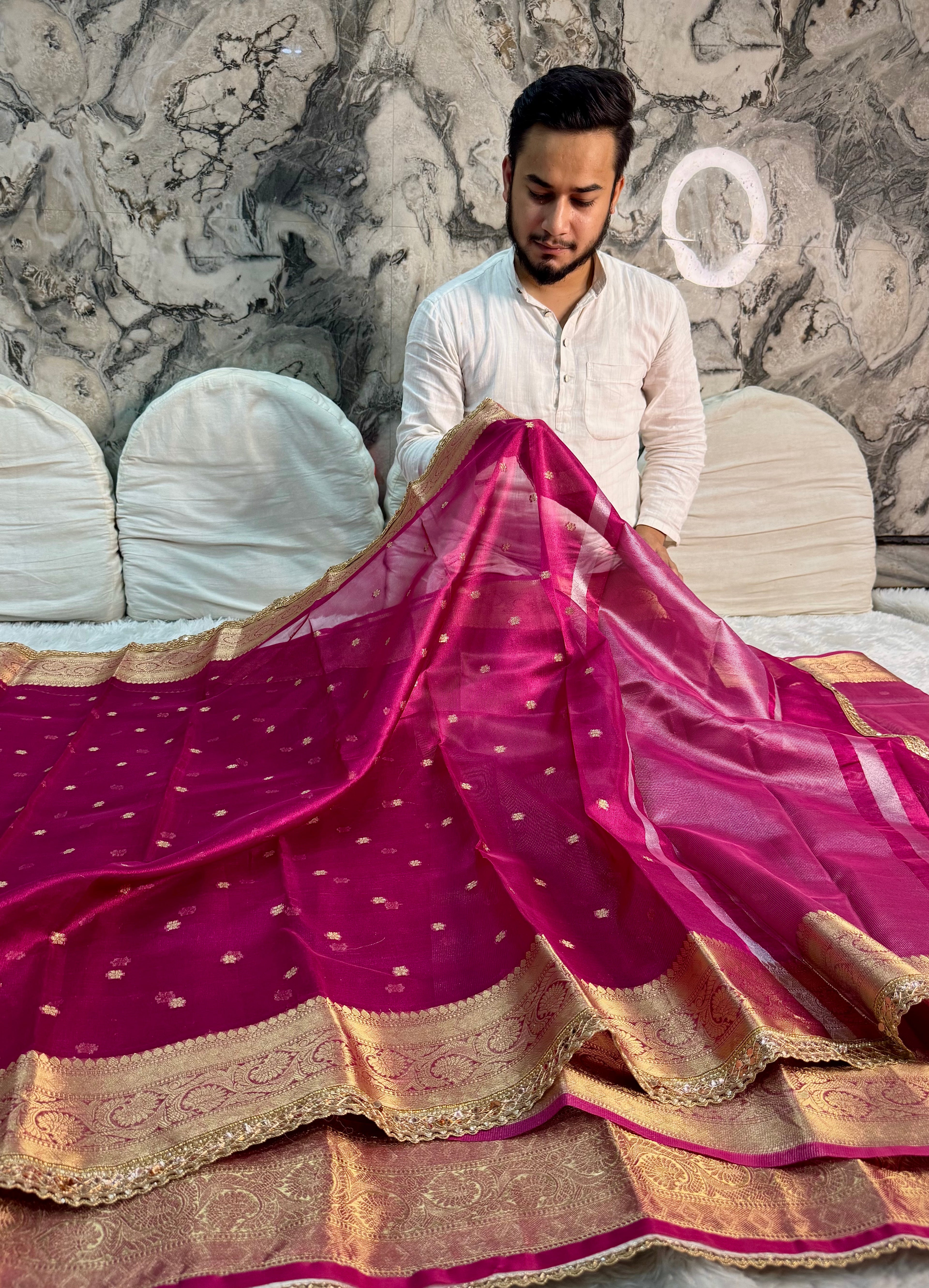 PREMIUM RASPBERRY PINK DESIGNER TISSUE SILK BOOTI SAREE WITH LACE ATTACHED