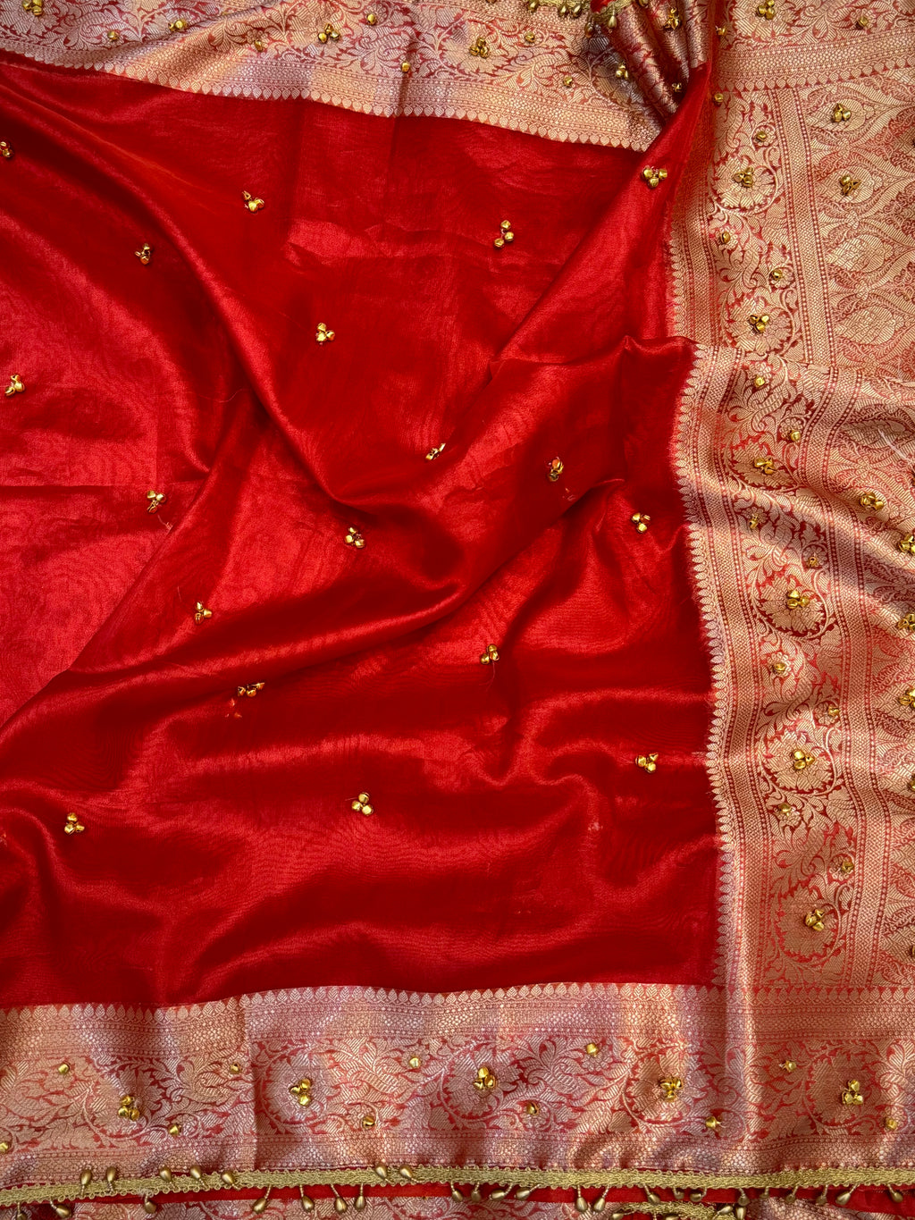 PREMIUM BRIDAL RED SHADE GHUNGROO WORK SOFT BANARASI TISSUE SILK DESIGNER SAREE