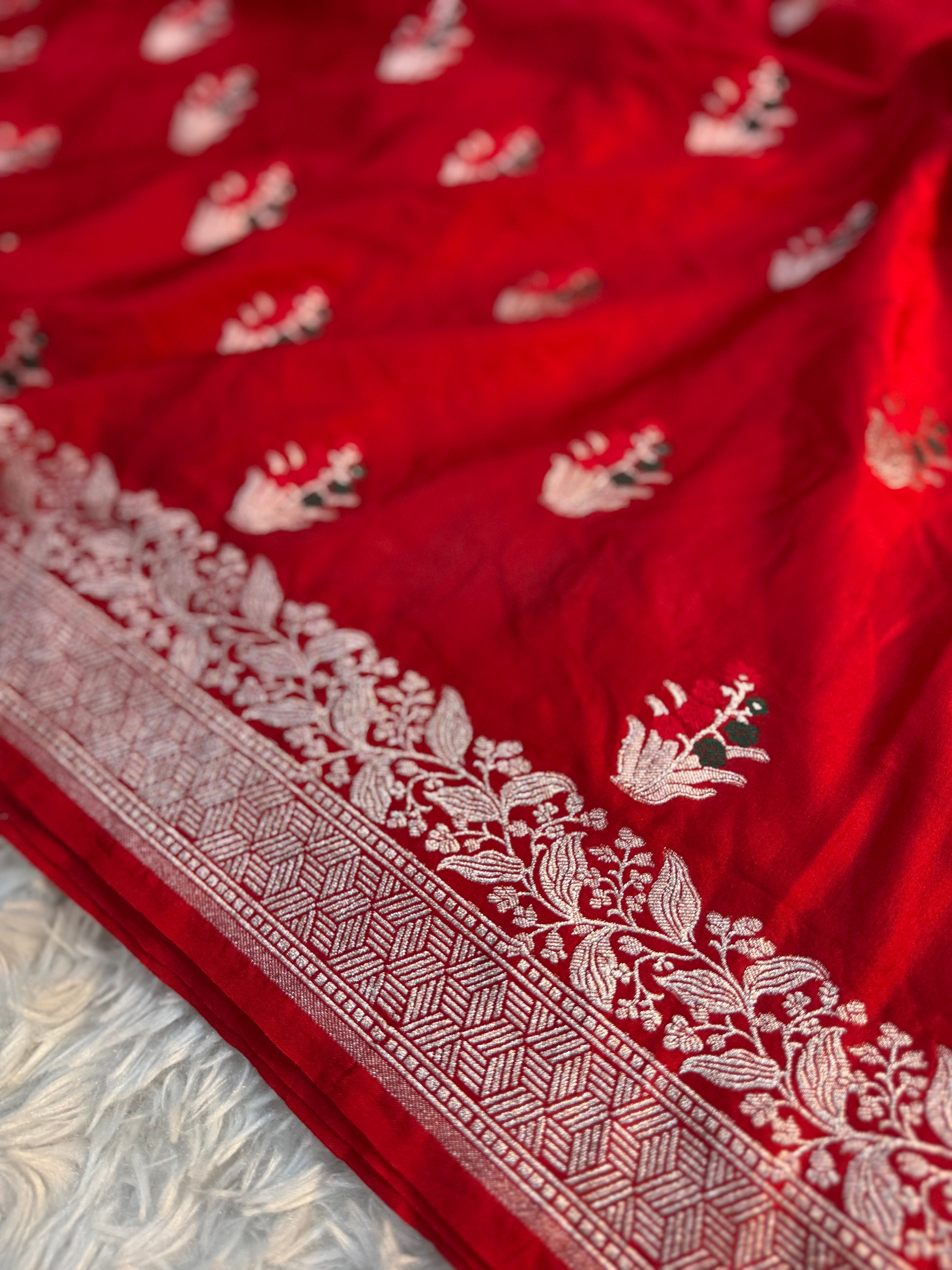 PREMIUM BRIDAL RED SHADE SATIN MASHRU KATAN SILK SAREE
