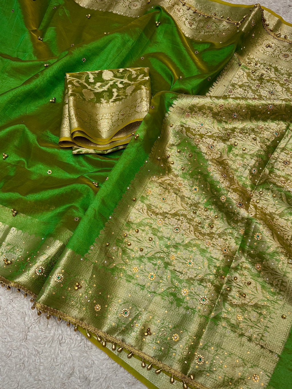 PREMIUM PARROT GREEN SHADE GHUNGROO WORK SOFT BANARASI TISSUE SILK DESIGNER SAREE