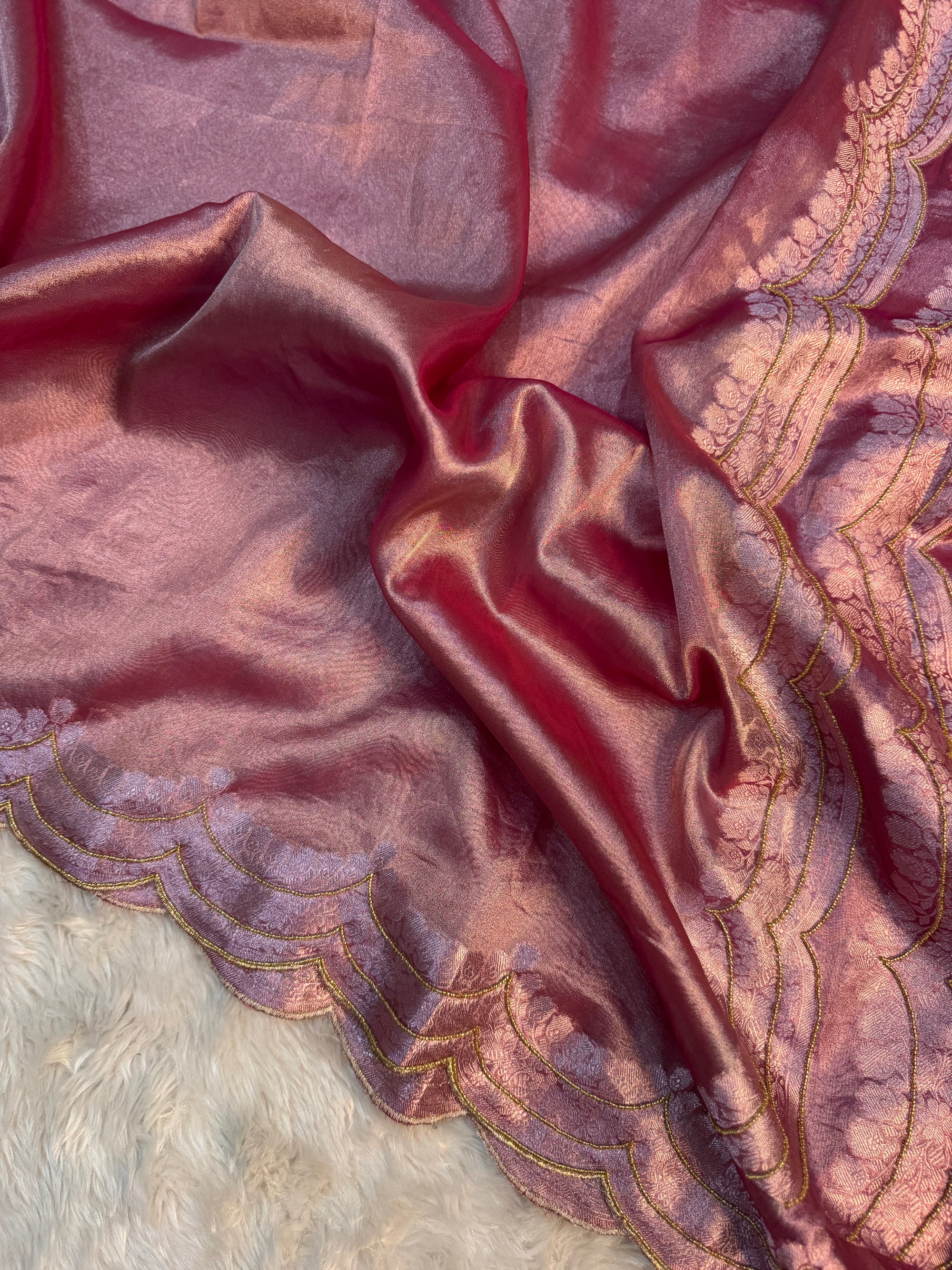 PREMIUM STRAWBERRY SHADE HANDWORK TISSUE SILK CUTWORK SAREE