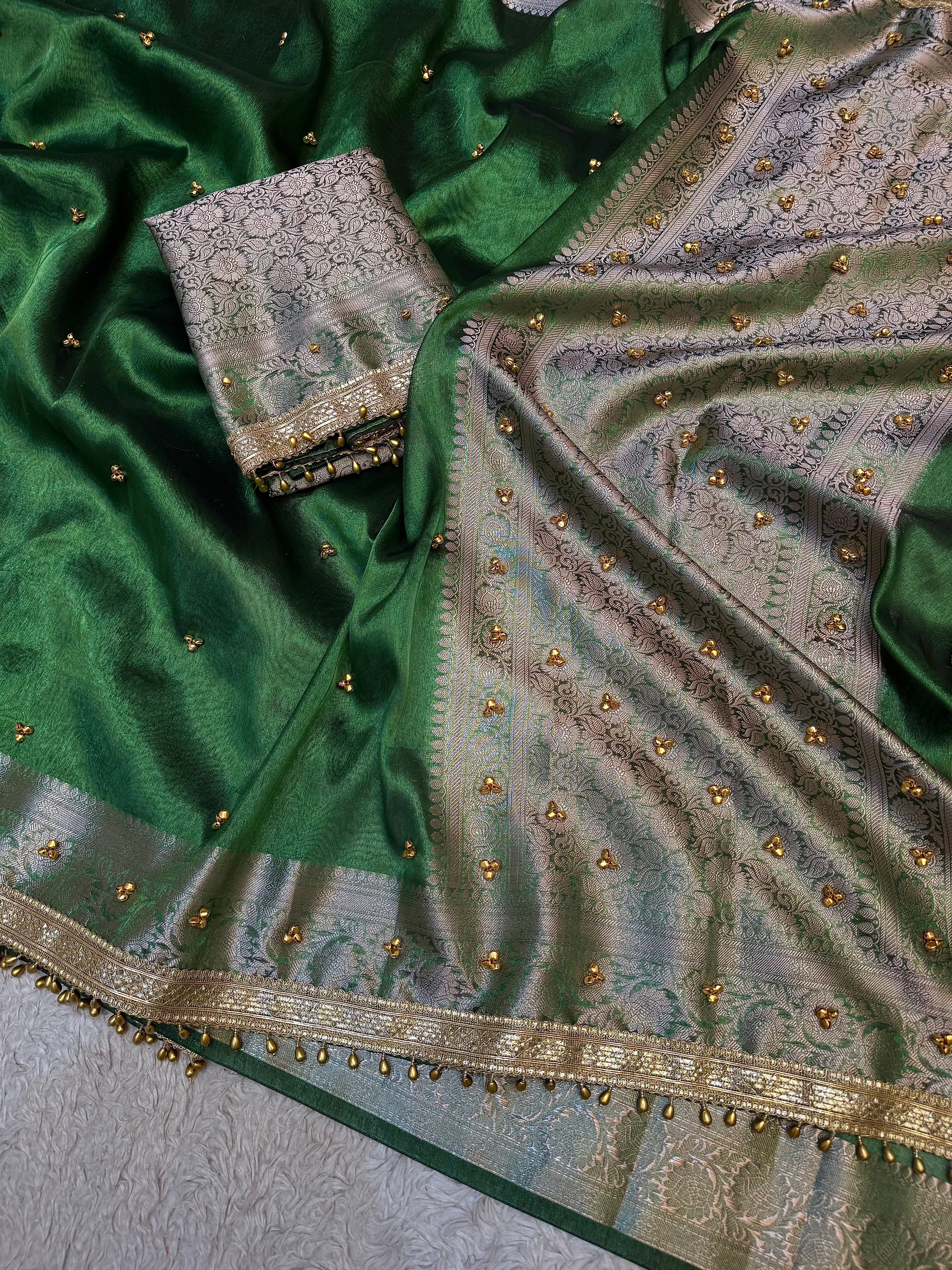 PREMIUM EMERALD GREEN SHADE GHUNGROO WORK SOFT BANARASI TISSUE SILK DESIGNER SAREE