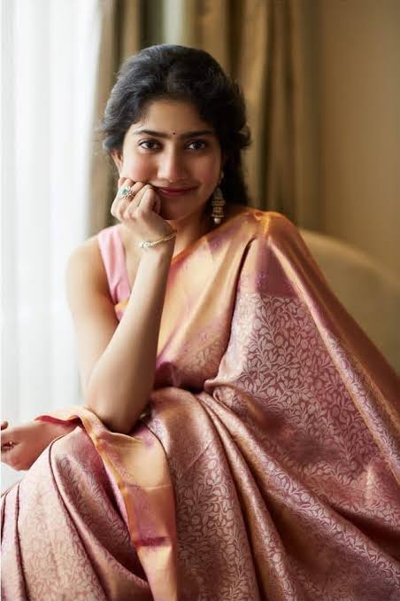 SAI PALLAVI INSPIRED SOFT KANJIVERAM TISSUE SILK SAREE