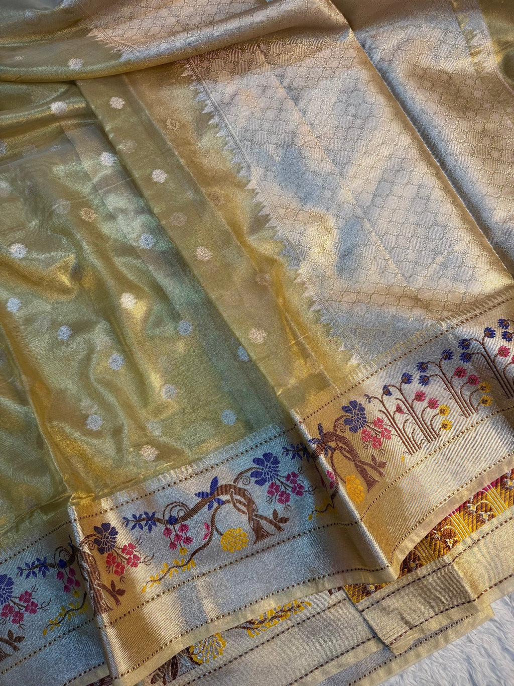 PREMIUM IVORY GOLD DESIGNER TISSUE SILK BOOTI SAREE WITH TILFI BORDER