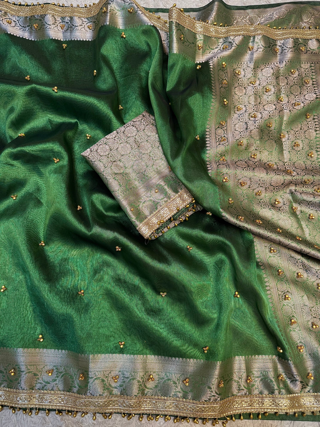 PREMIUM EMERALD GREEN SHADE GHUNGROO WORK SOFT BANARASI TISSUE SILK DESIGNER SAREE