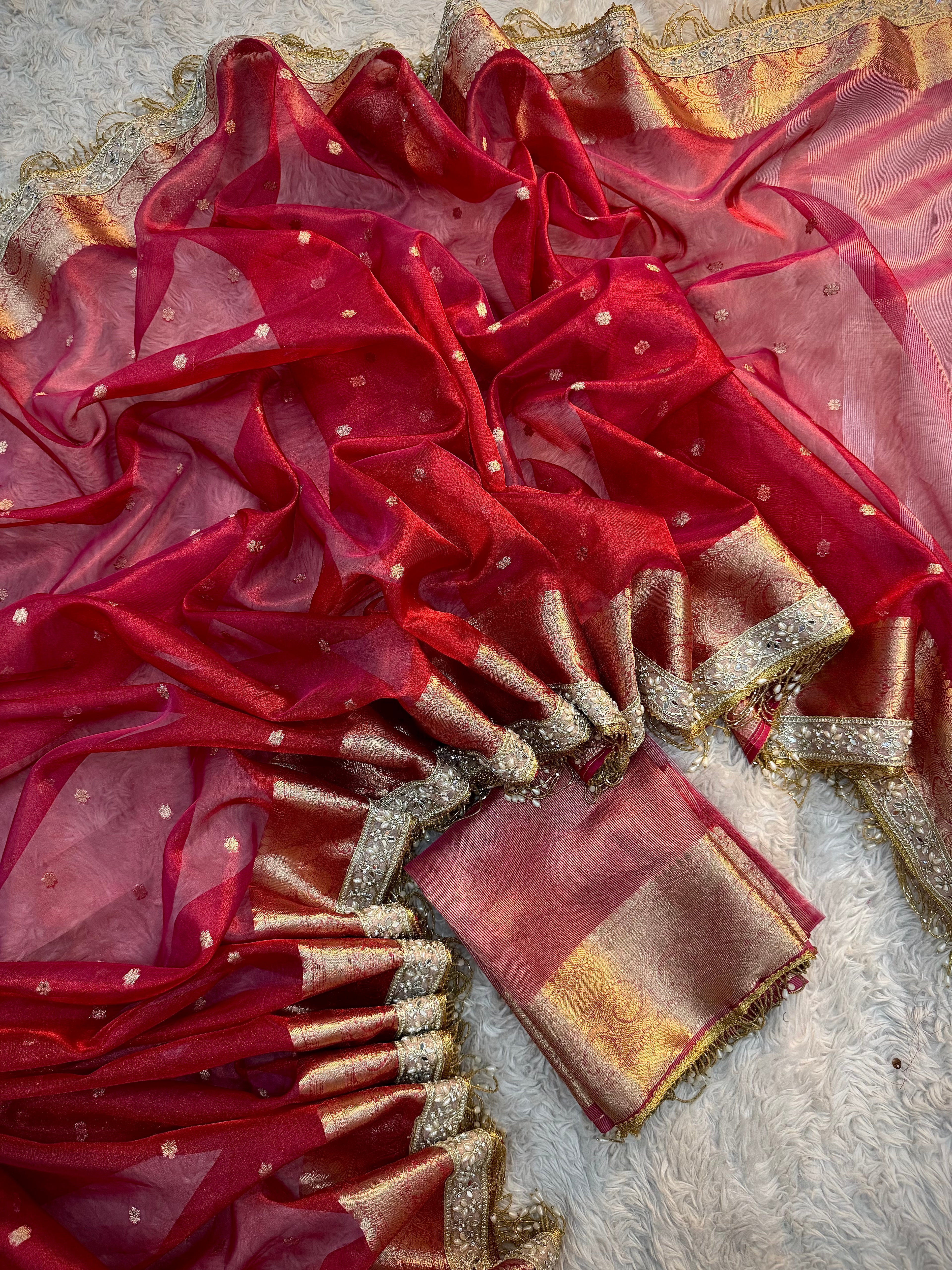 PREMIUM PINK RED SHADE DESIGNER SOFT TISSUE SILK BOOTI SAREE WITH MAHARANI LACE ATTACHED