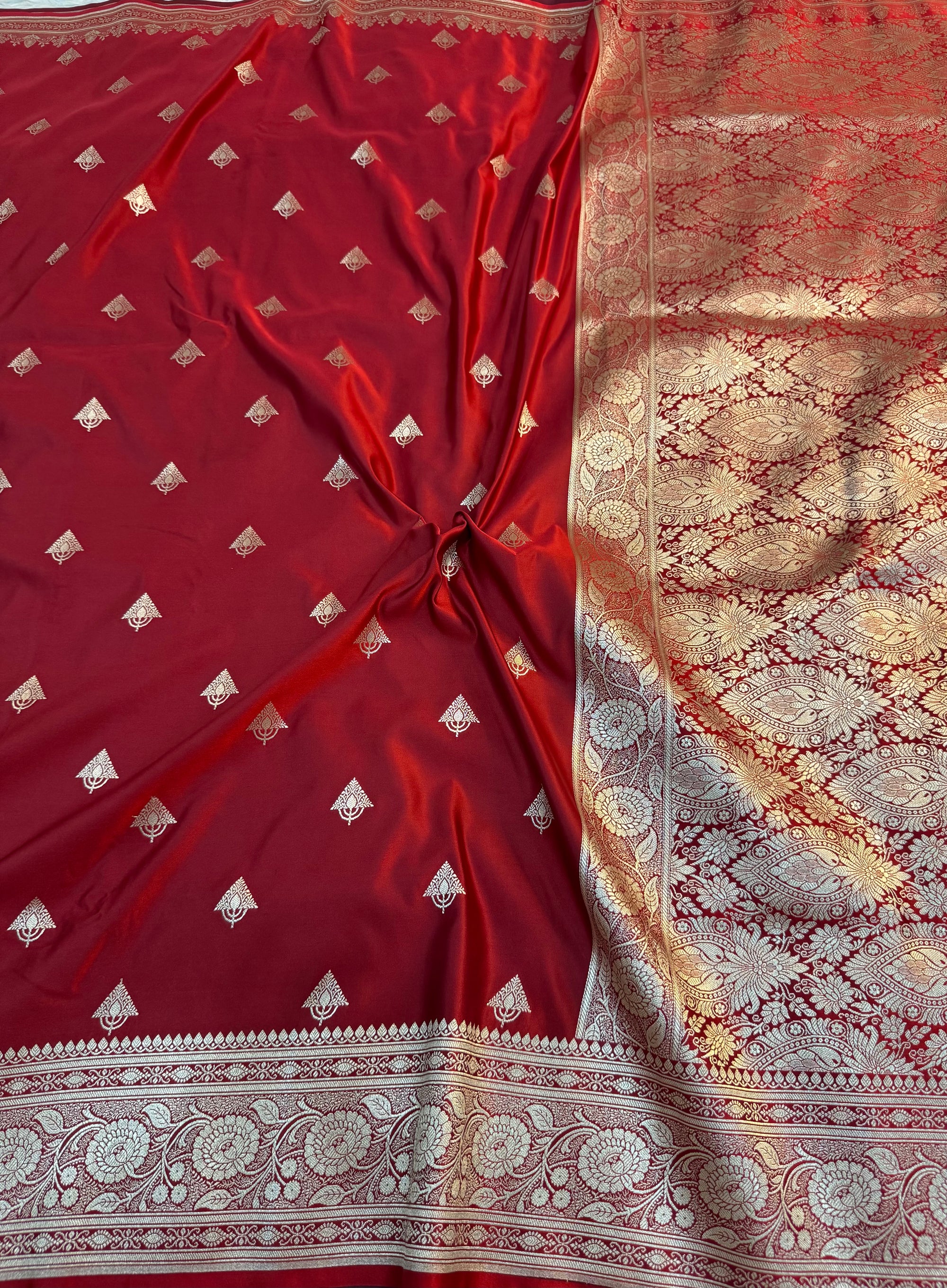 PREMIUM BRIDAL RED SHADE MASHRU KATAN SILK SAREE