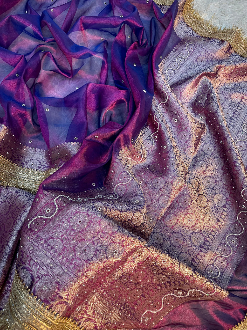 LUXURIOUS BAIGANI DUAL SHADE SOFT TISSUE SILK SAREE HAND STONE WORK WITH LACE ATTACHED