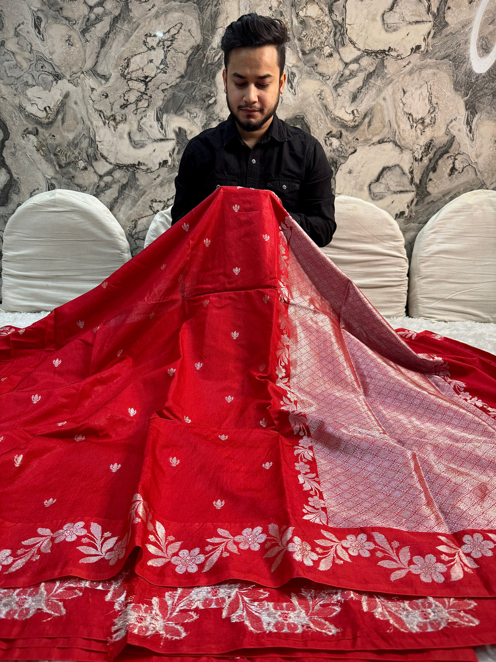 PREMIUM RED SHADE RAW MANGO SILK SAREE