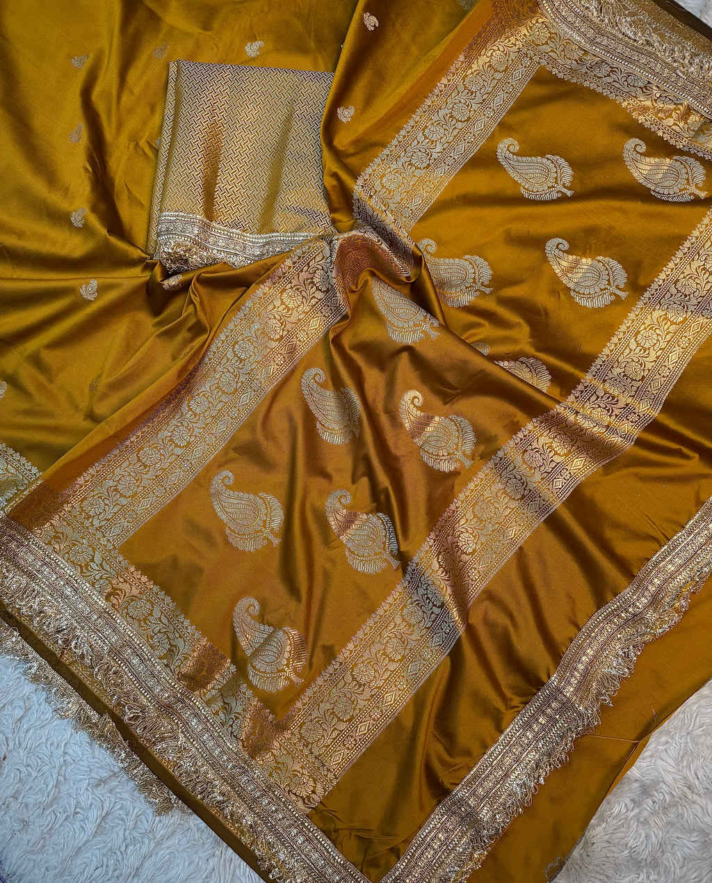 PREMIUM MUSTARD SHADE BANARASI SOFT SILK SAREE WITH LACE ATTACHED