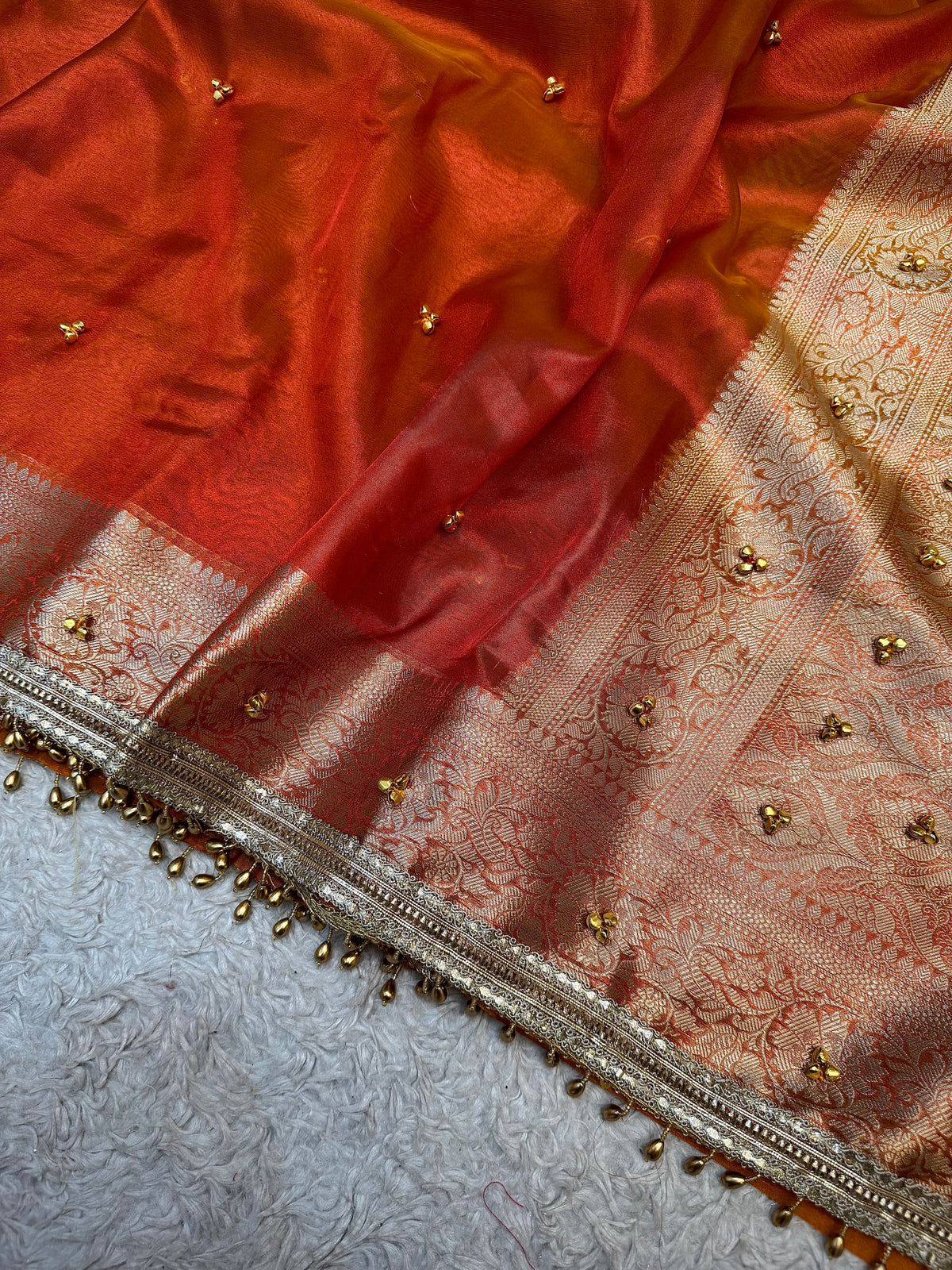 PREMIUM RUST SHADE GHUNGROO WORK SOFT BANARASI TISSUE SILK DESIGNER SAREE