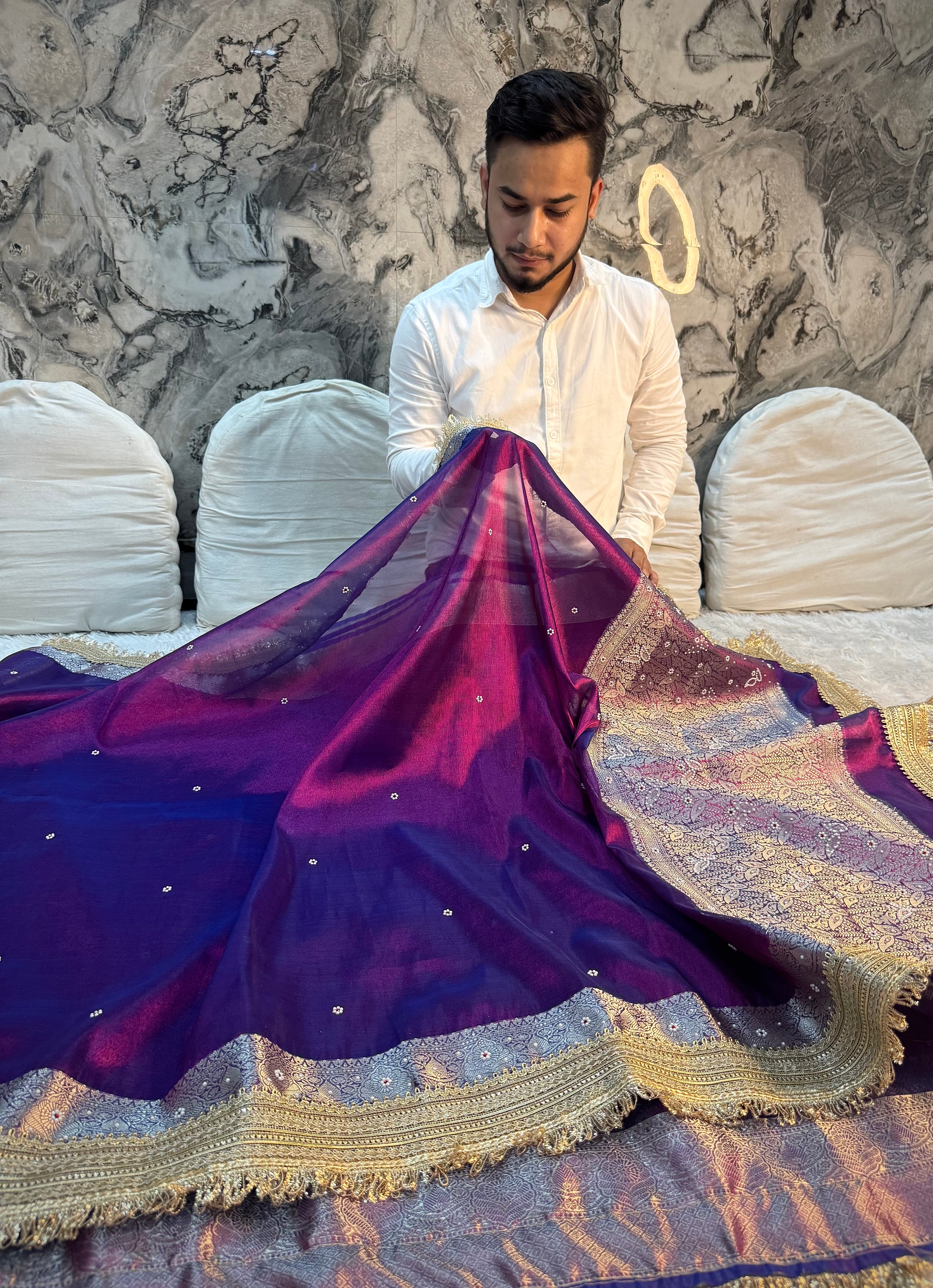 LUXURIOUS BAIGANI DUAL SHADE SOFT TISSUE SILK SAREE HAND STONE WORK WITH LACE ATTACHED