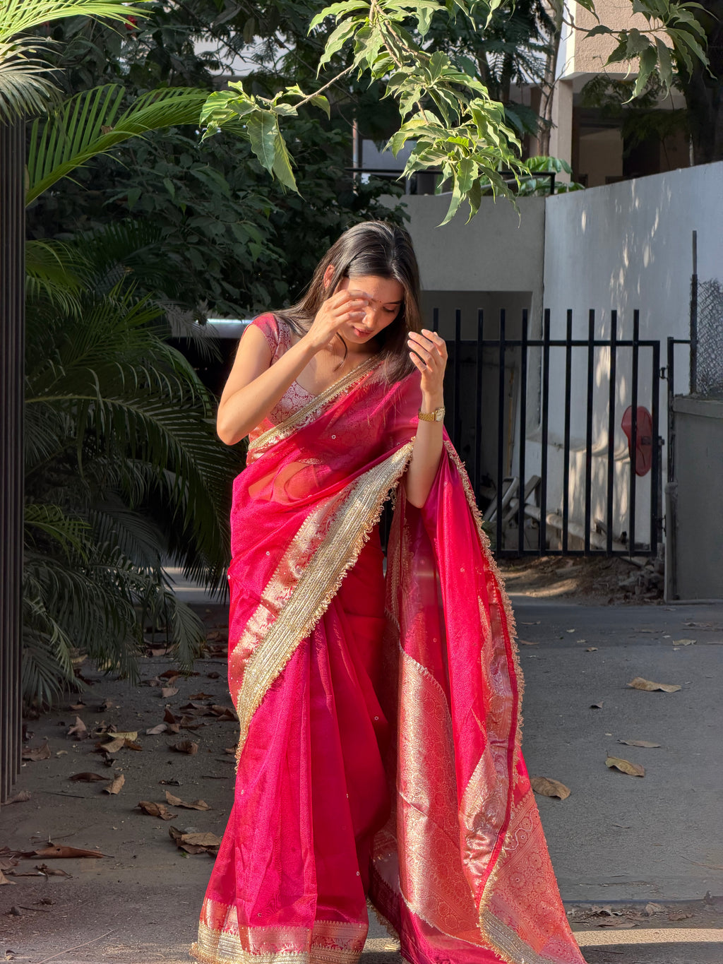 EXCLUSIVE HOT RANI SHADE SOFT TISSUE SILK SAREE DESIGNER HAND STONE WORK WITH LACE ATTACHED