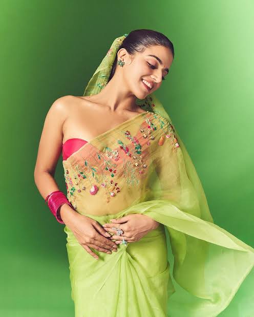 WAMIQA GABBI INSPIRED GREEN DESIGNER ORGANZA SILK SAREE