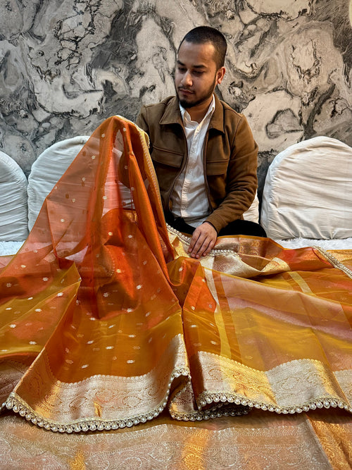 *DHOOP CHHAON* PREMIUM RED AND GOLD DESIGNER TISSUE SILK BOOTI SAREE WITH LACE ATTACHED