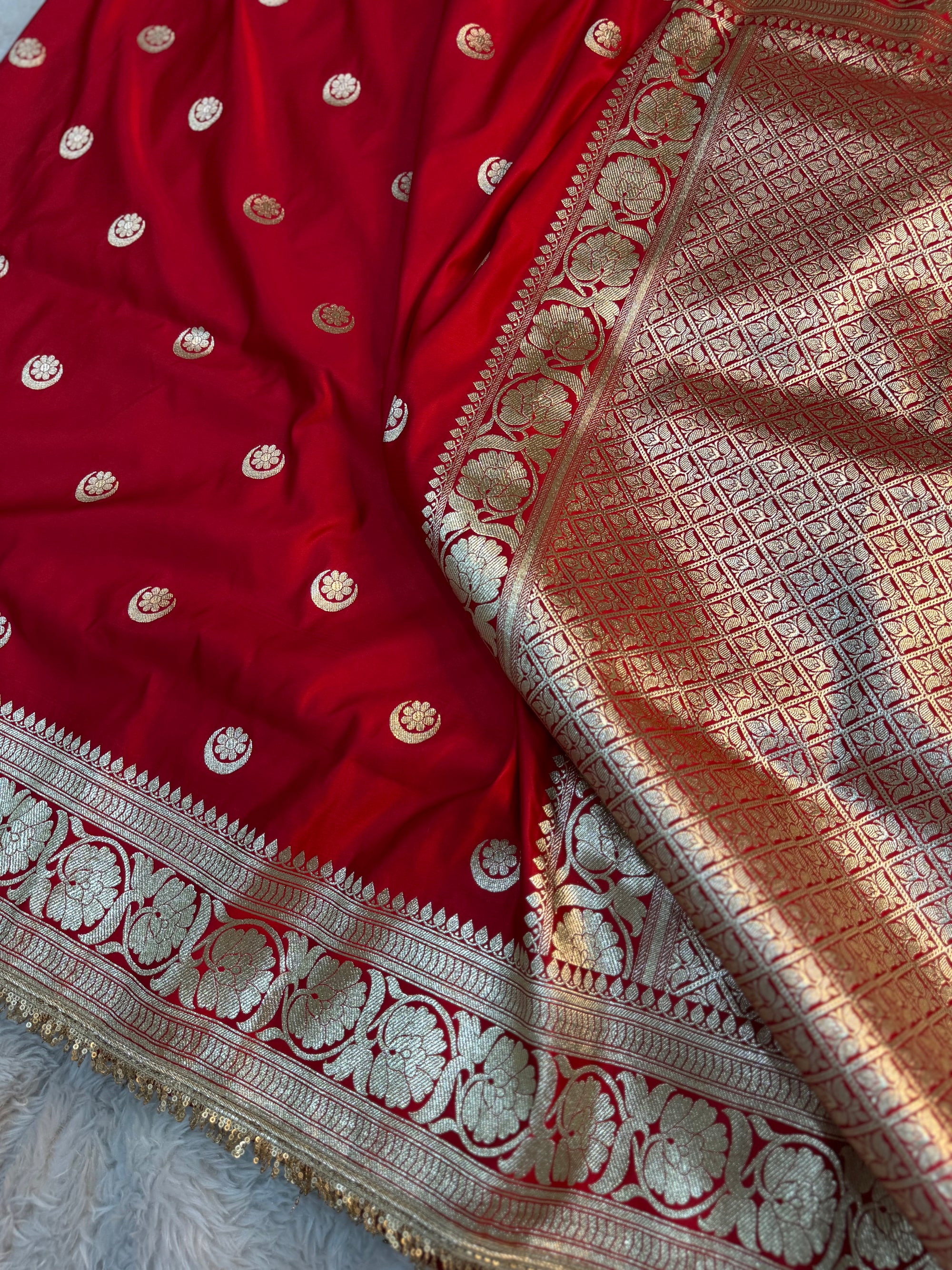 SONAKSHI SINHA  INSPIRED RED SHADE SATIN MASHRU KATAN SILK SAREE