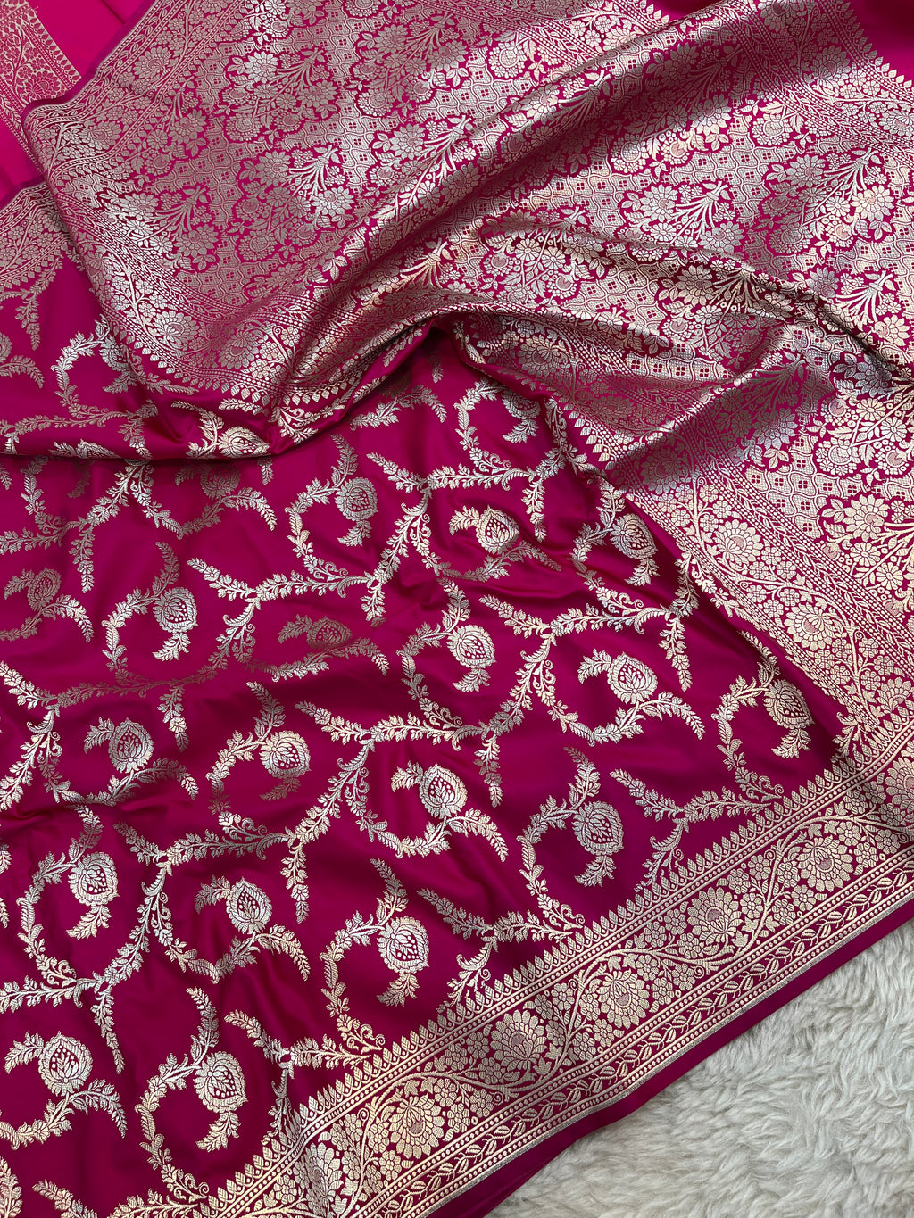 PREMIUM RANI SHADE MASHRU KATAN SILK JAAL DESIGN WEAVE SAREE