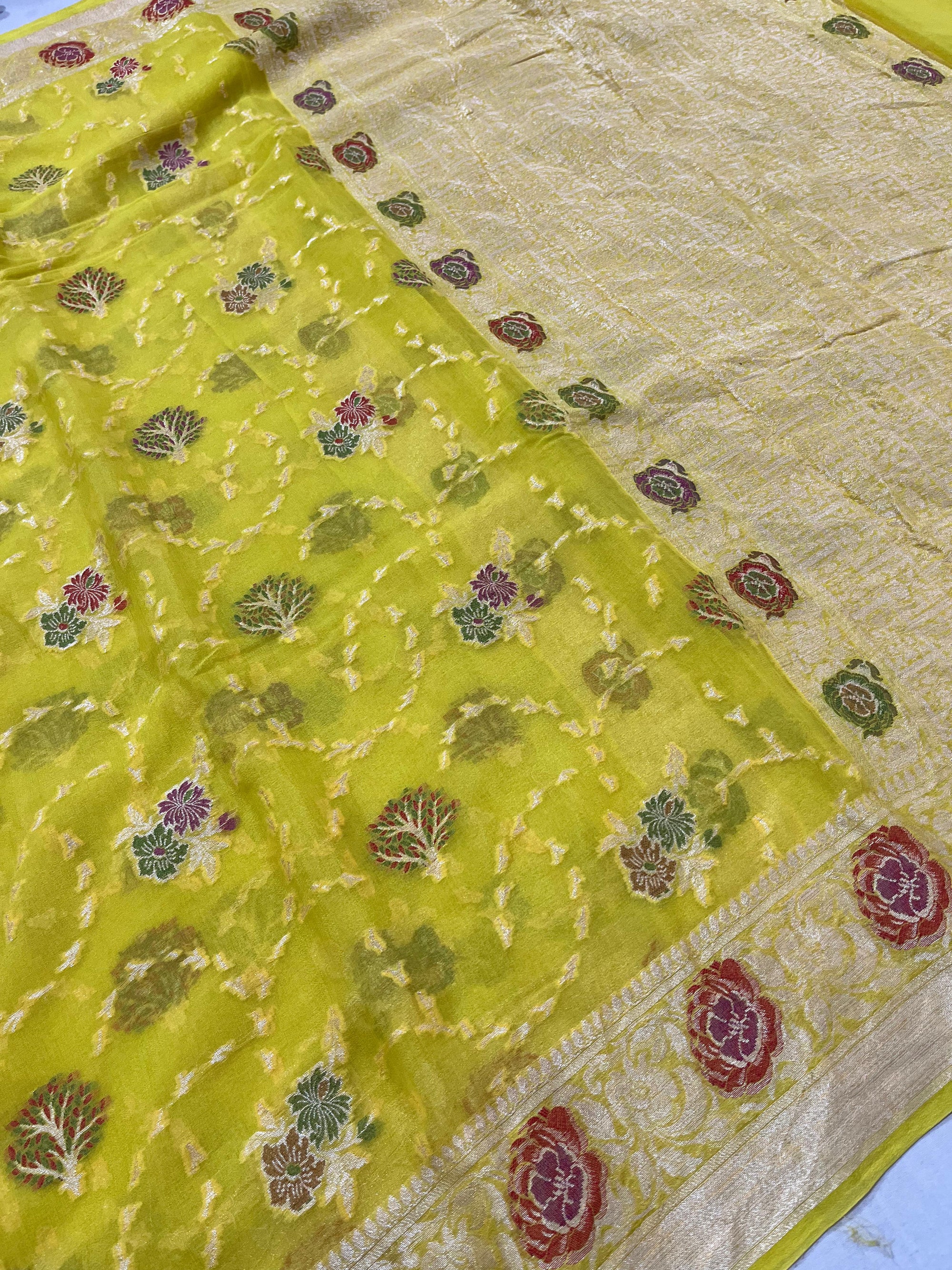 PREMIUM LEMON YELLOW SHADE PURE KHADDI GEORGETTE SILK SAREE WITH BEAUTIFUL HAND-BRUSH