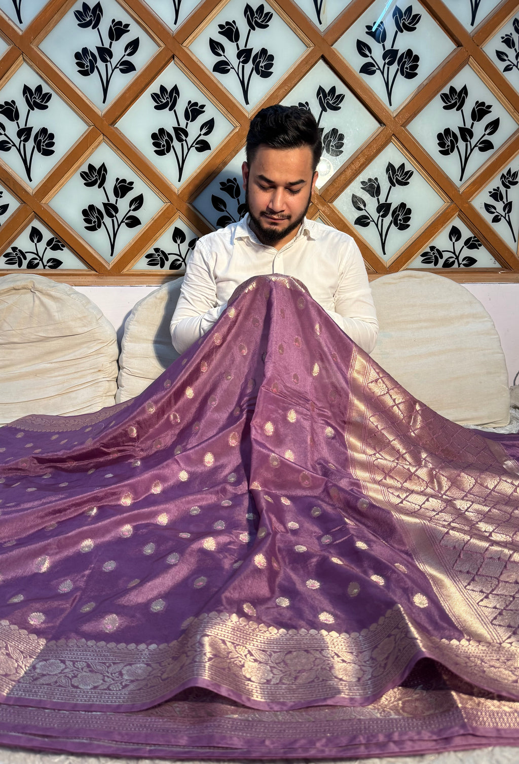 PREMIUM VISCOSE SAREE WITH SATIN BORDER & SMALL BOOTI DESIGN