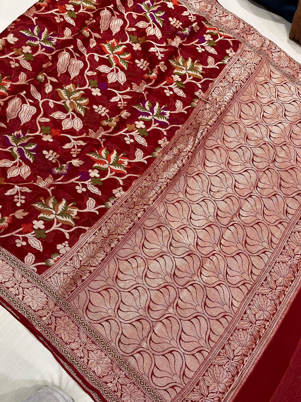 PREMIUM BLOOD RED SHADE PURE KHADDI GEORGETTE SILK SAREE WITH BEAUTIFUL HAND-BRUSH