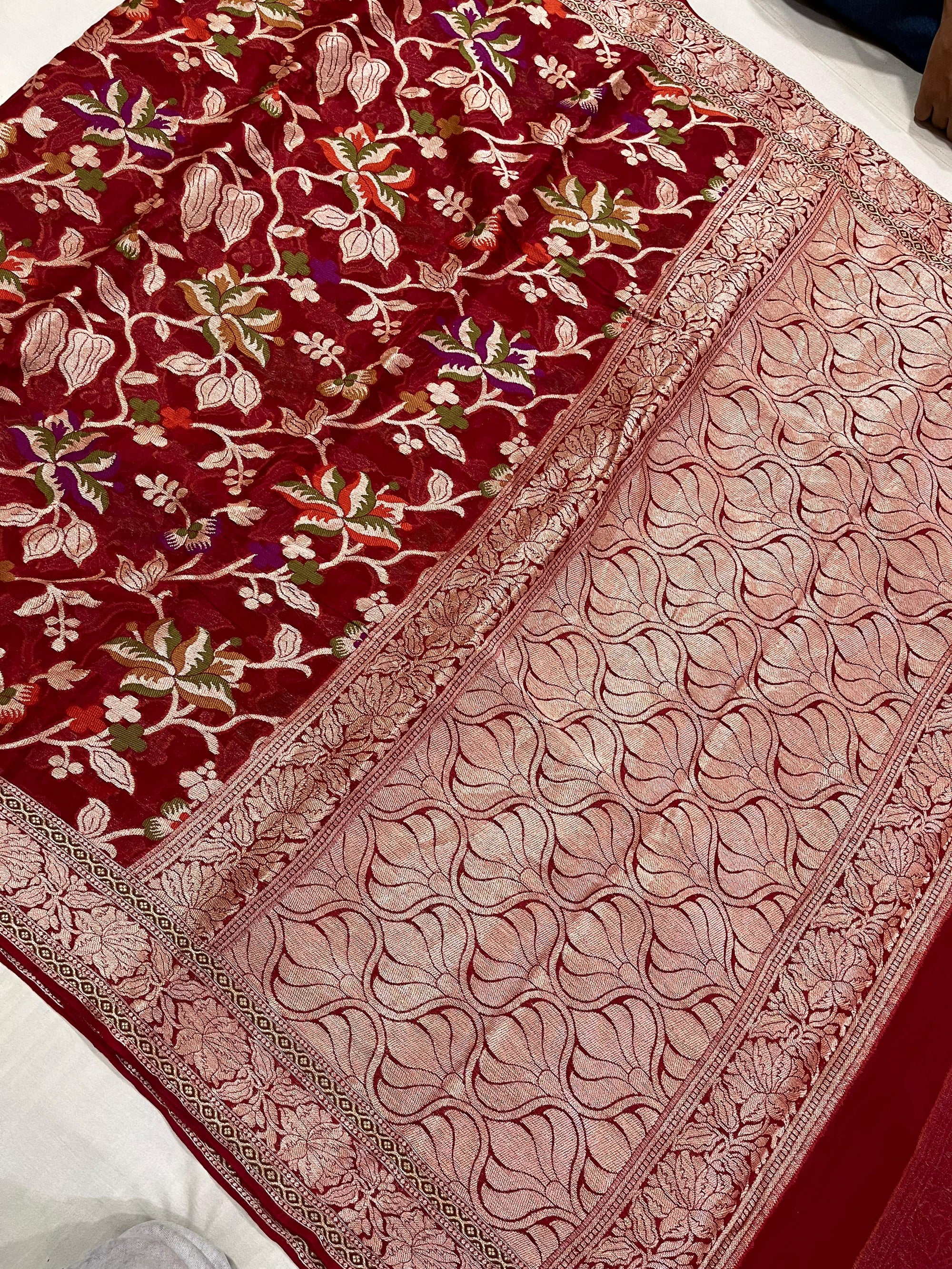 PREMIUM BLOOD RED SHADE PURE KHADDI GEORGETTE SILK SAREE WITH BEAUTIFUL HAND-BRUSH