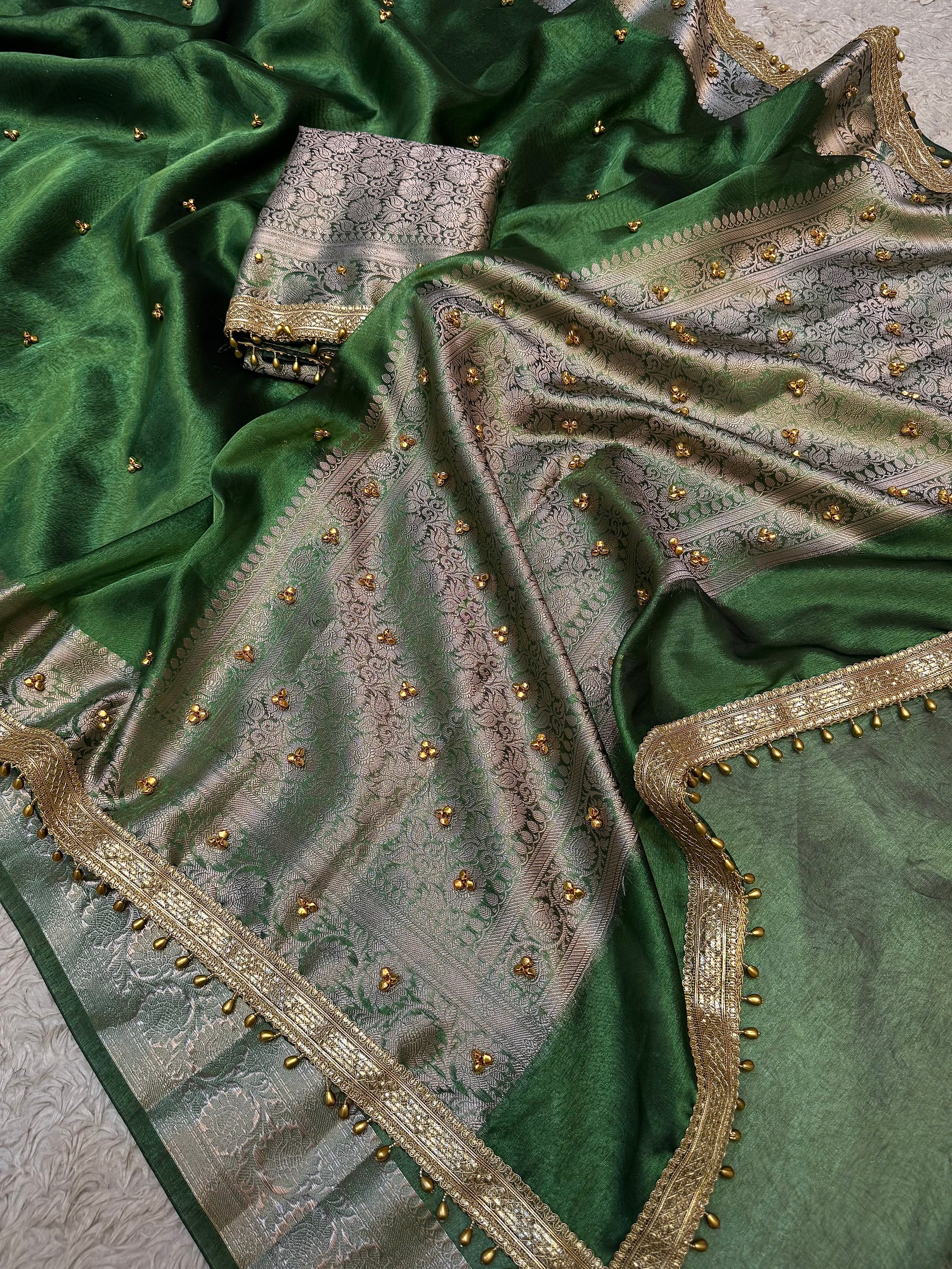 PREMIUM EMERALD GREEN SHADE GHUNGROO WORK SOFT BANARASI TISSUE SILK DESIGNER SAREE