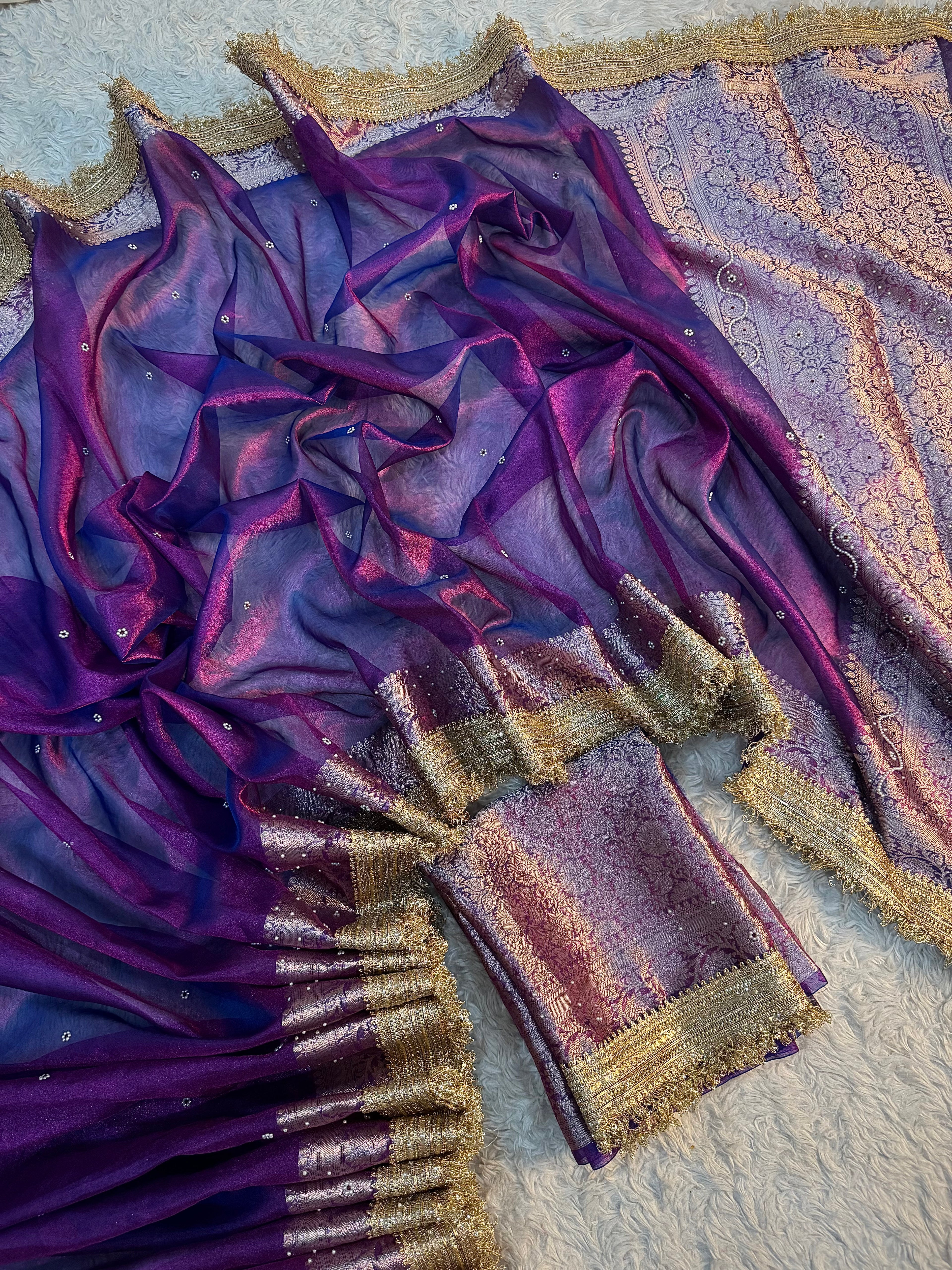 LUXURIOUS BAIGANI DUAL SHADE SOFT TISSUE SILK SAREE HAND STONE WORK WITH LACE ATTACHED