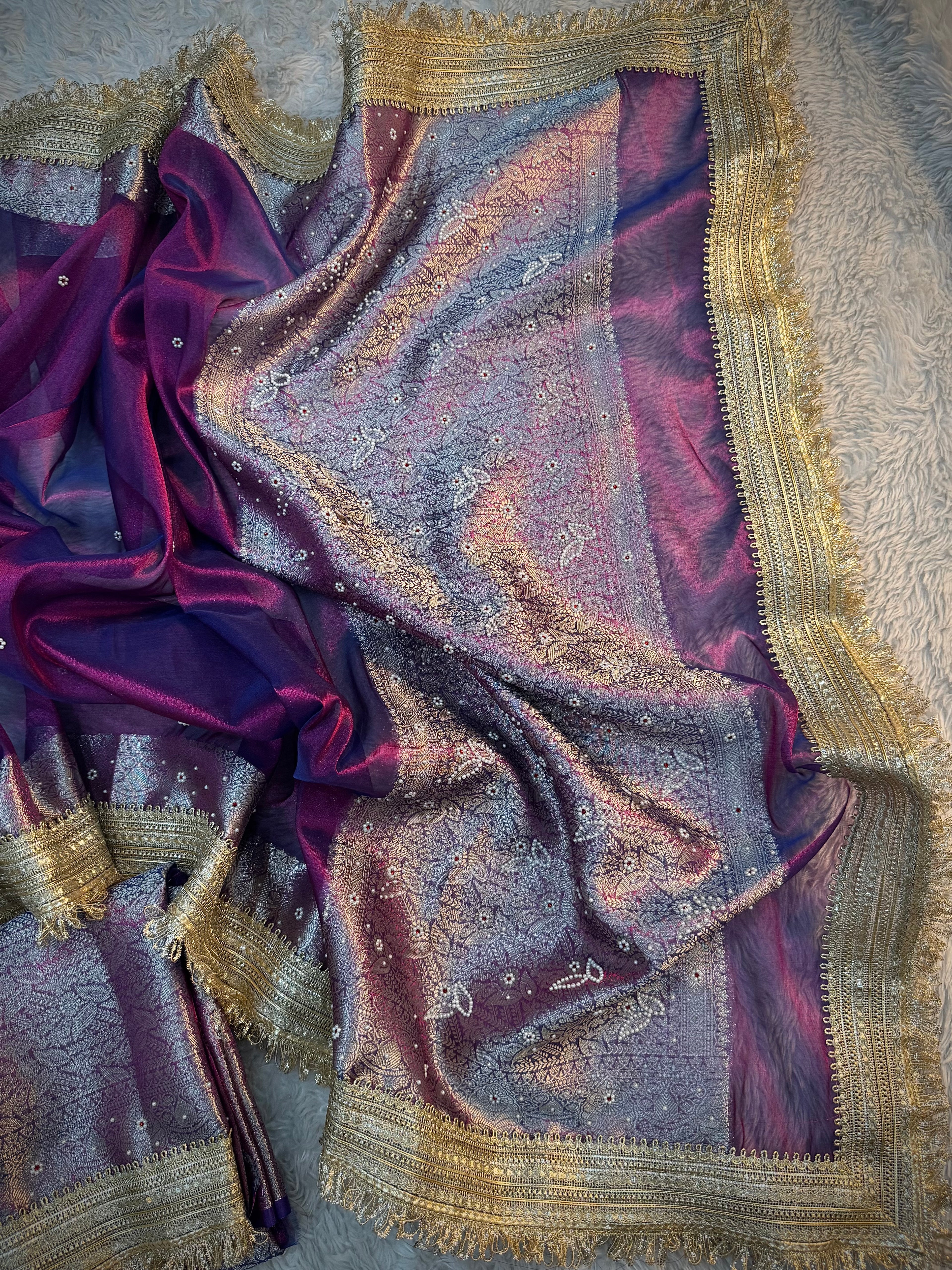 LUXURIOUS BAIGANI DUAL SHADE SOFT TISSUE SILK SAREE HAND STONE WORK WITH LACE ATTACHED