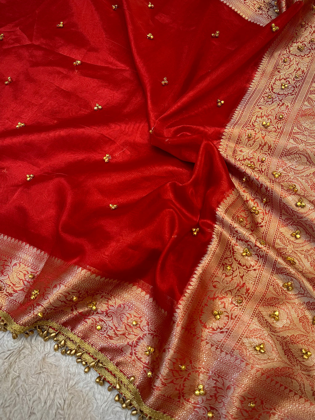 PREMIUM BRIDAL RED SHADE GHUNGROO WORK SOFT BANARASI TISSUE SILK DESIGNER SAREE