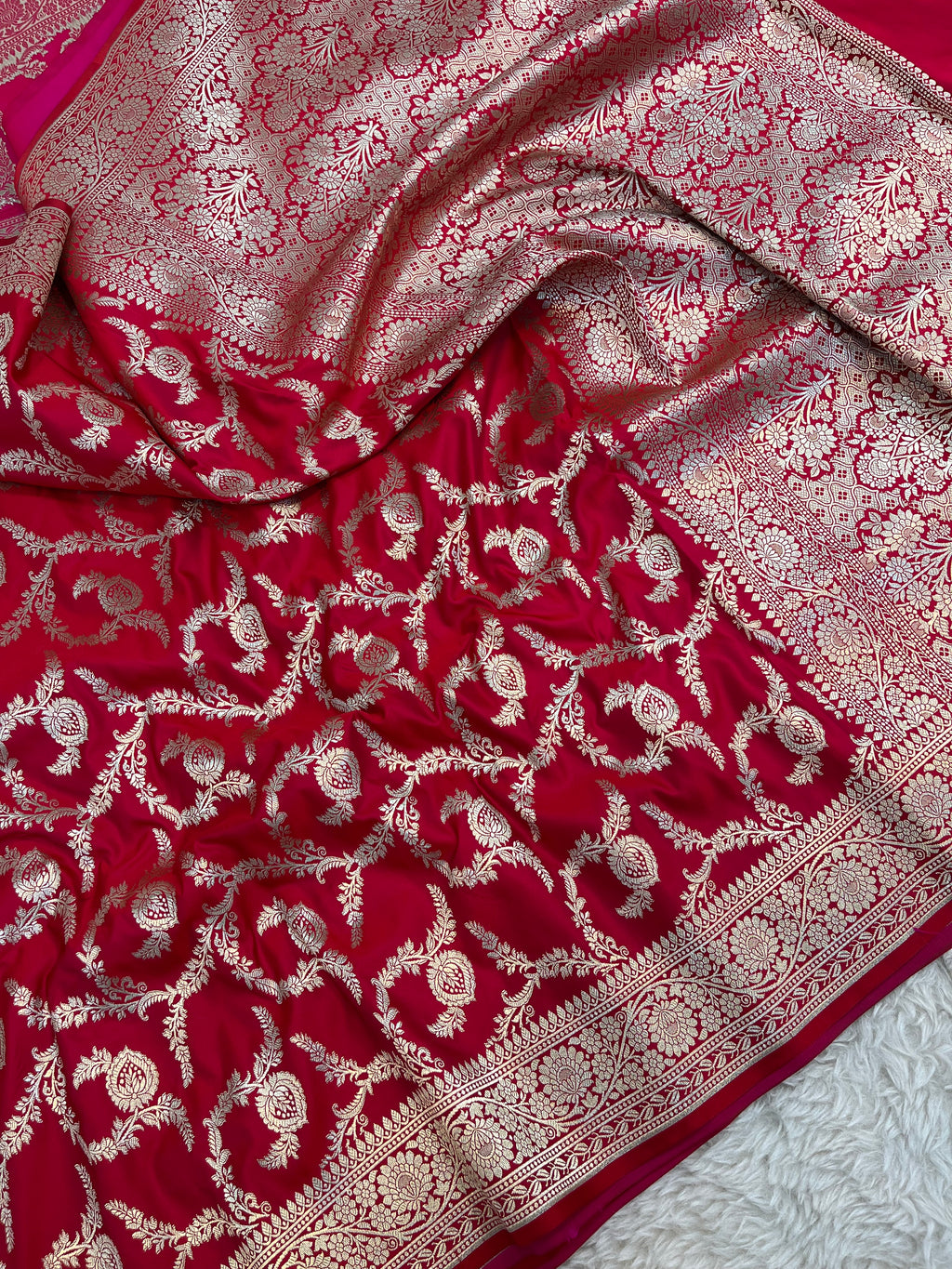 PREMIUM BRIDAL RED SHADE MASHRU KATAN SILK JAAL DESIGN WEAVE SAREE