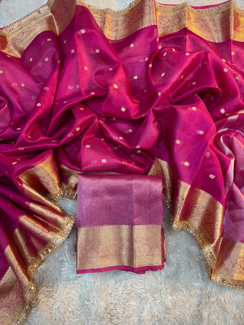 PREMIUM RASPBERRY PINK DESIGNER TISSUE SILK BOOTI SAREE WITH LACE ATTACHED