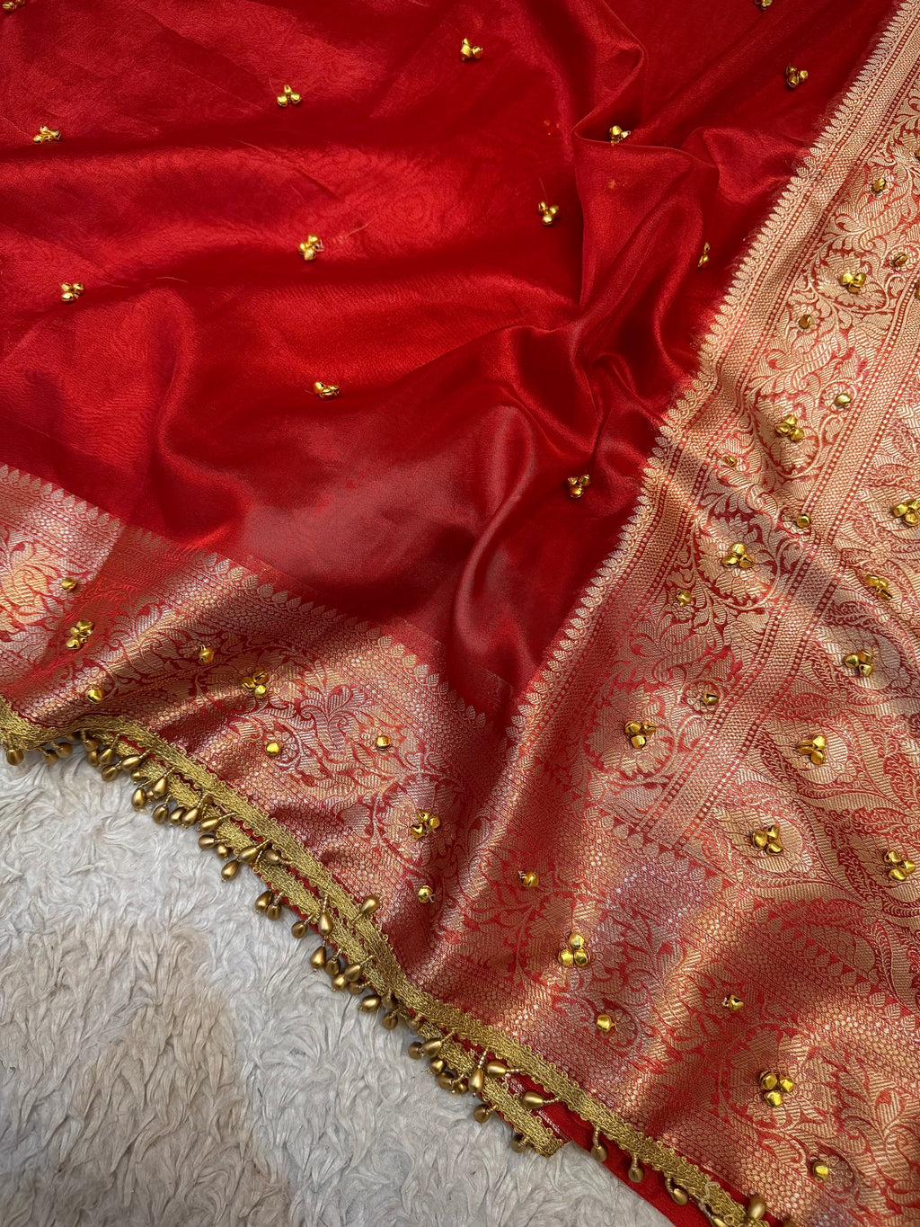 PREMIUM BRIDAL RED SHADE GHUNGROO WORK SOFT BANARASI TISSUE SILK DESIGNER SAREE