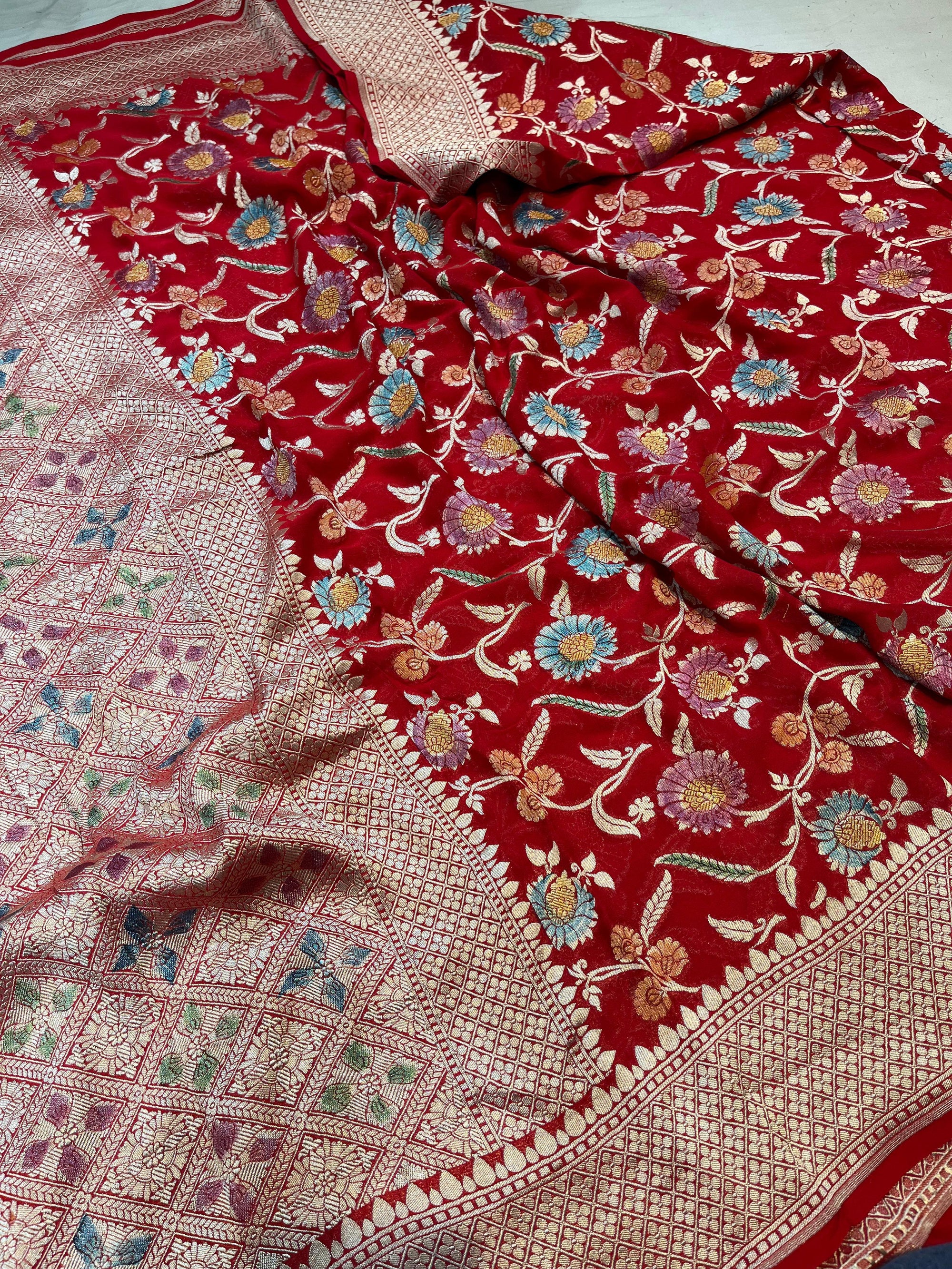 RED SHADE PURE KHADDI GEORGETTE SILK SAREE WITH BEAUTIFUL HAND-BRASH
