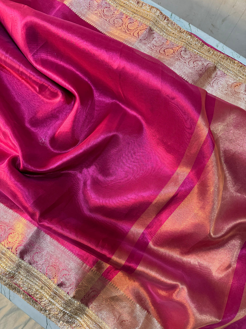 RASPBERRY PINK SHADE SOFT TISSUE SILK SAREE WIRH LACE ATTACHED