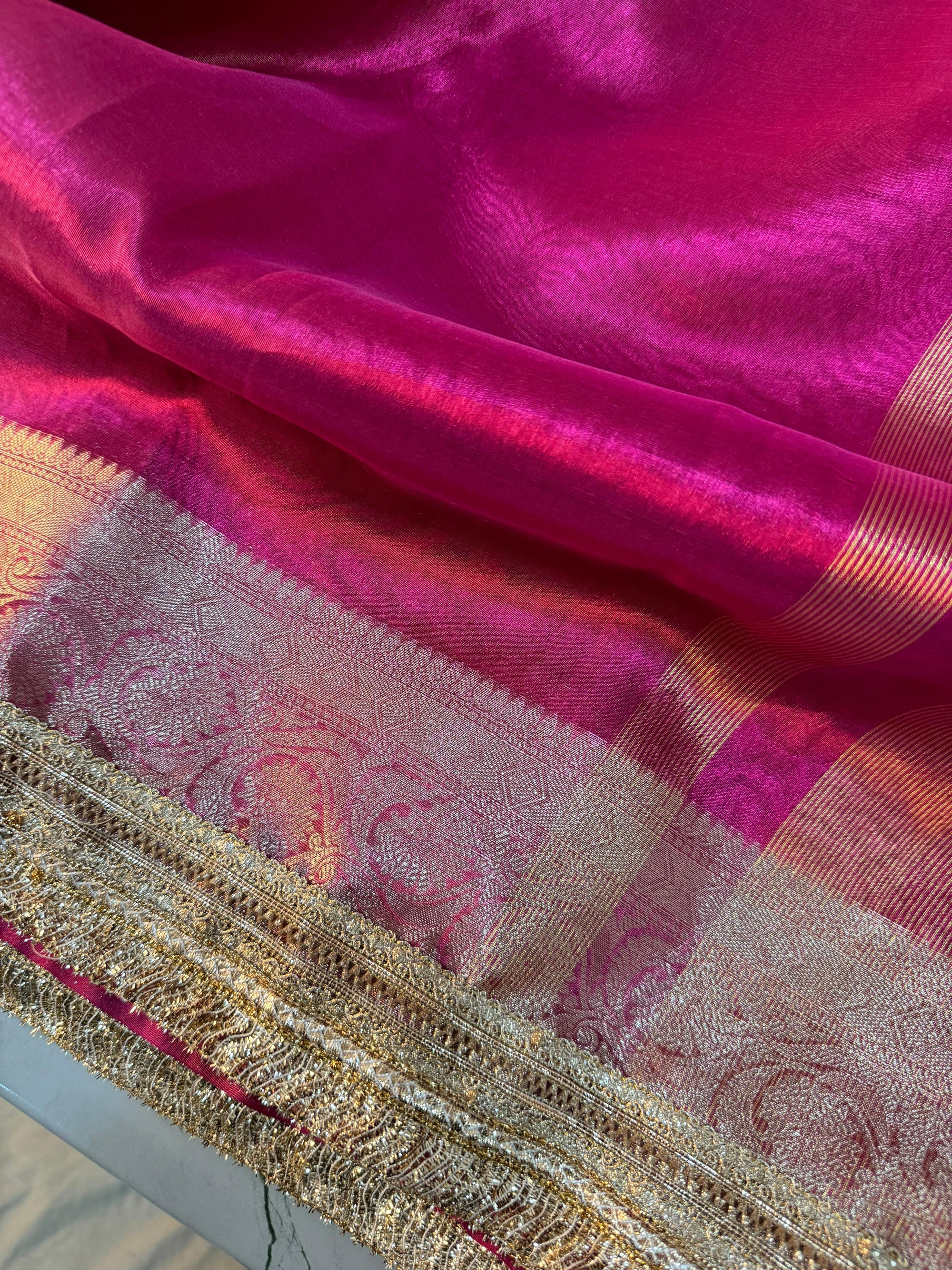 RASPBERRY PINK SHADE SOFT TISSUE SILK SAREE WIRH LACE ATTACHED